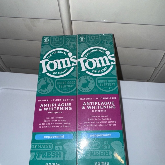 Toms Antiplaque & Whitening Toothpaste - Green and Purple - Picture 1 of 1